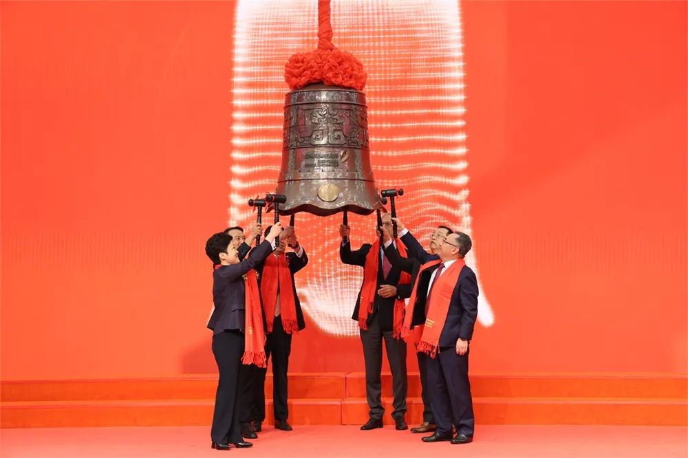 新華日報、證券時報、中國經濟新聞網等多家媒體報道“中集環(huán)科上市”